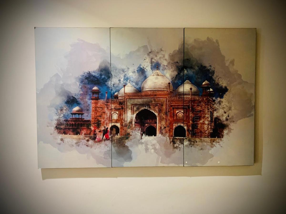 12Th Avenue Hotel Lahore Bagian luar foto