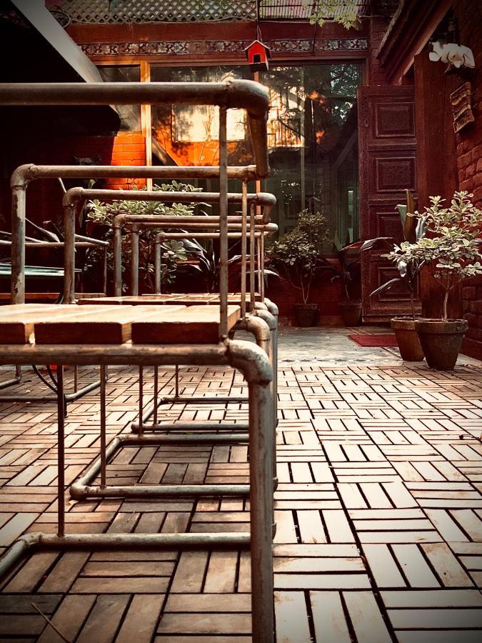 12Th Avenue Hotel Lahore Bagian luar foto
